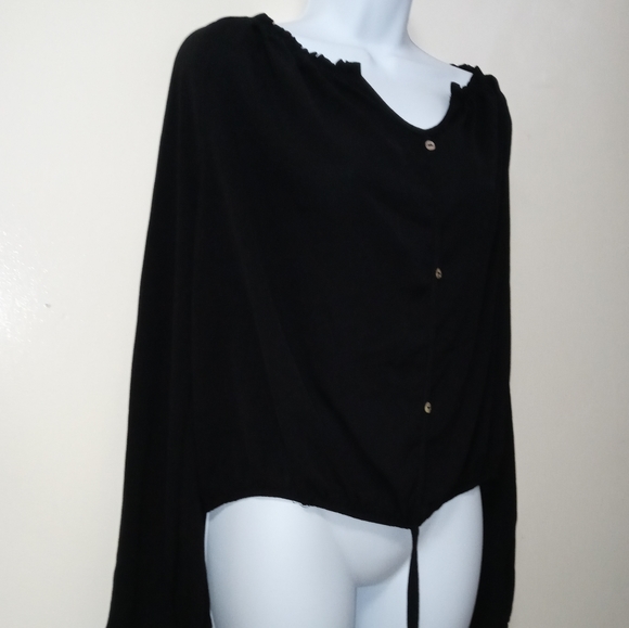 FASHION NOVA OFF SHOULDERS TOP CROPPED LONG SLEEVE BLOUSE BLACK PLUS SIZE 2XL - Picture 3 of 9
